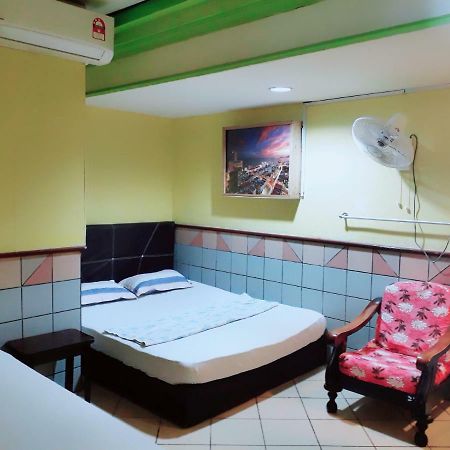 Rose Guesthouse Sandakan Esterno foto