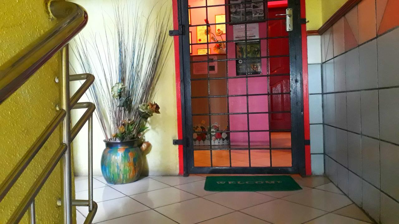 Rose Guesthouse Sandakan Esterno foto