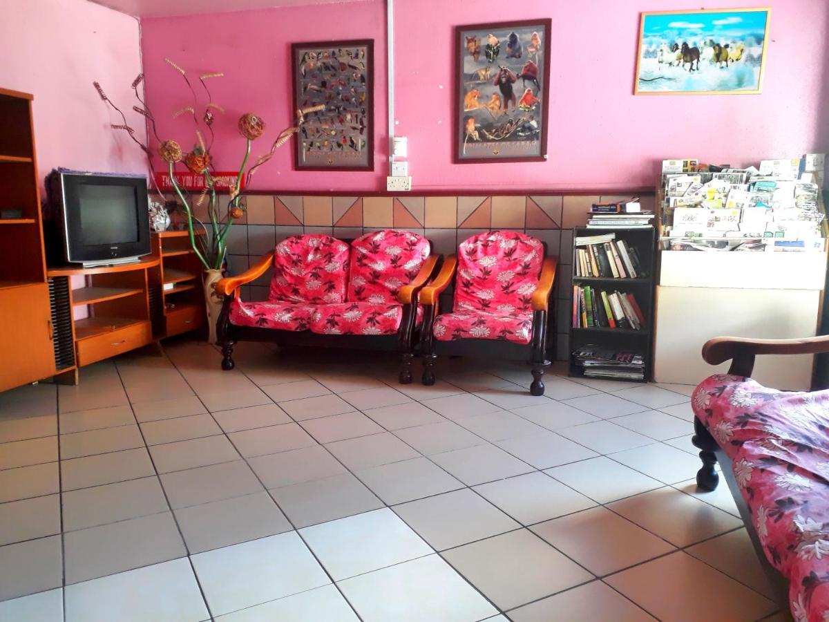 Rose Guesthouse Sandakan Esterno foto