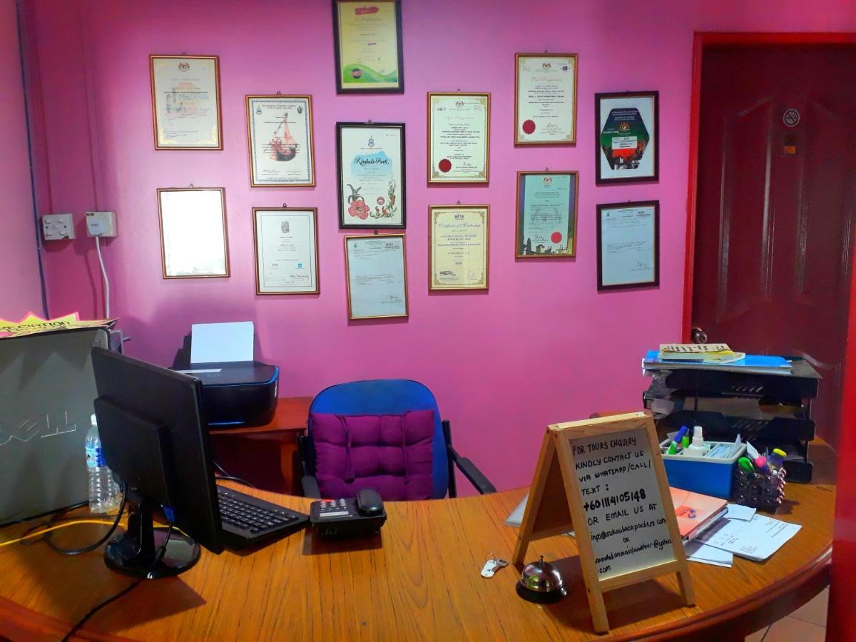 Rose Guesthouse Sandakan Esterno foto